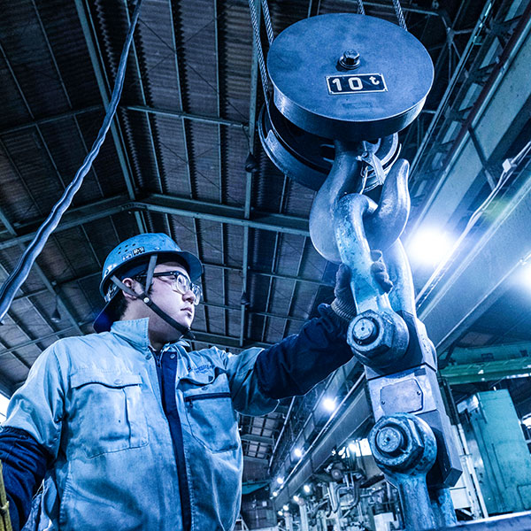 【大阪ゲンバ男子】
#町工場 #ゲンバ男子 #ゲンバ男子募集中 #ゲンバ男子1000人祭 #オトコマエ #イケメン #職人 #職人魂 #ものづくり #製造業 #bplatz #bplatzpress #ビープラッツ #factory #industrial #manufacturing #madeinjapan #japan #osaka #金属加工 #金型 #自動車 #ヘルメット ※掲載写真は製造現場のイメージアップを狙いとして企画しており、実際の工程とは異なる場合があります。