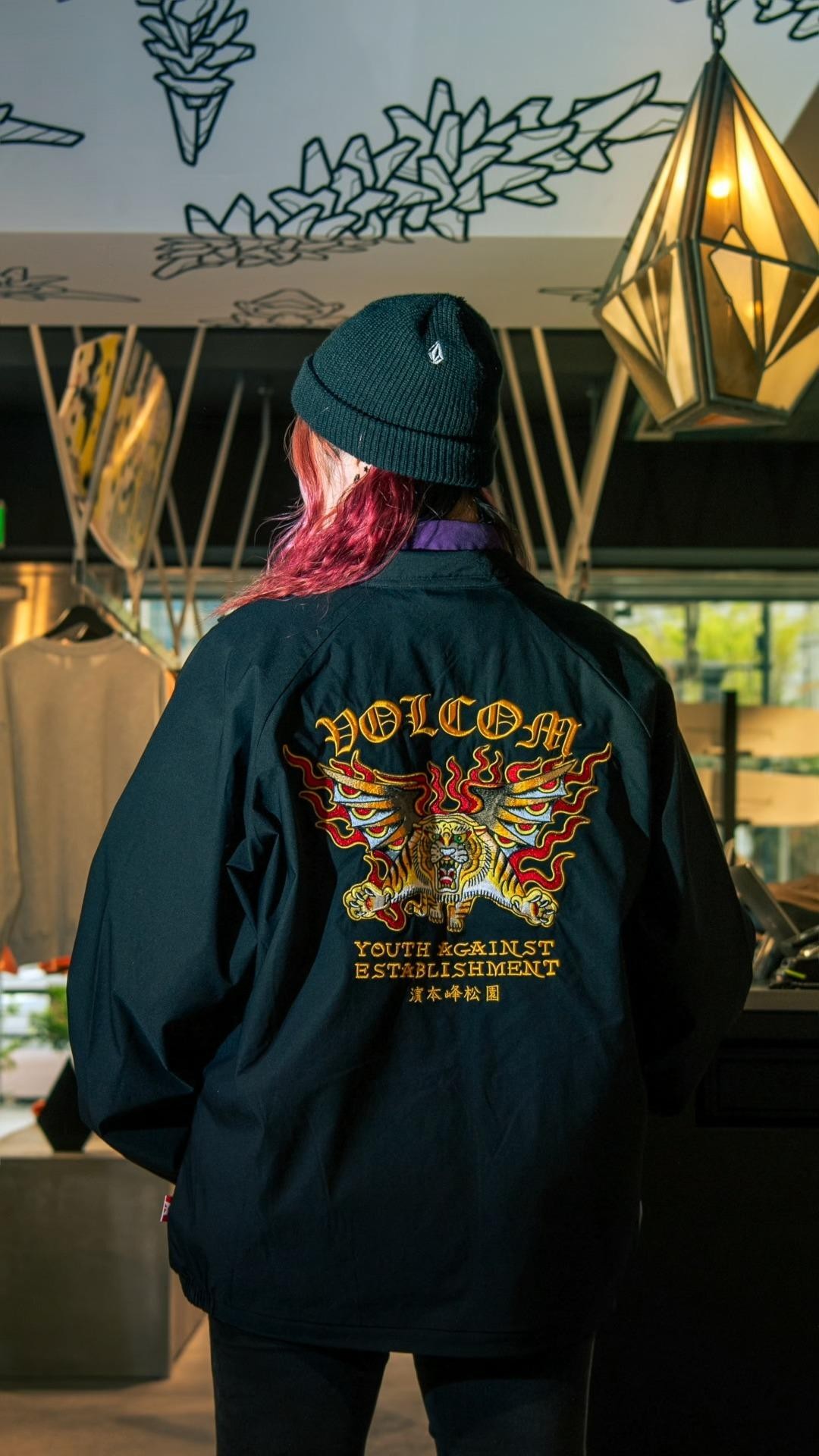 ・The new Tokyo flagship for Volcom Japan is a center for all things skateboarding, street fashion, art, and culture, all in the heart of Shibuya!
・Volcom日本旗艦店東京澀谷登場 本格派滑板街頭潮流藝文新據點
#Volcom #japankuru #shibuya #日本購物 #日本潮流 #日本街頭時尚 #澀谷 #東京購物 #東京購物推薦 #東京潮店 #澀谷潮店 #滑板 #雪板 #衝浪 #볼컴 #시부야