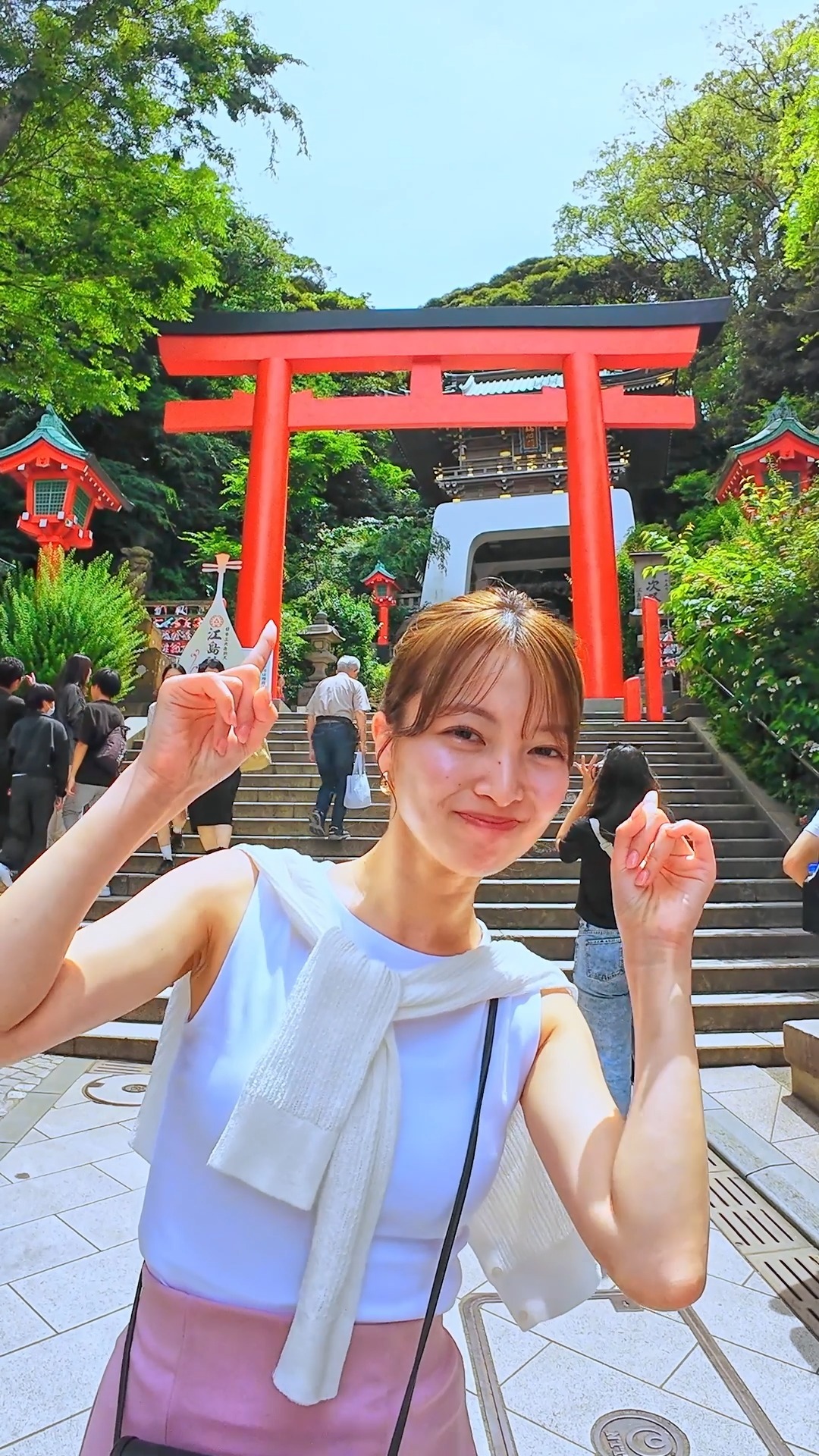 Japanese Makeup Shopping • A Trip to Kamakura & Enoshima With Canmake’s Cool-Toned Summer Makeup
#pr #canmake #enoshima #enoden #에노시마 #캔메이크 #japanesemakeup #japanesecosmetics