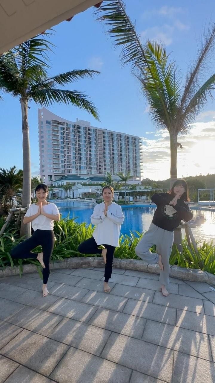 There’s nothing like a yoga session at an Okinawa resort~
・
・
在沖繩度假看海做瑜伽,不要太舒服~
・
・
오키나와 바다 뷰를 감상하며 즐기는 아침 해먹 요가 교실!
#japankuru #okinawa #orientalhotelokinawa #沖縄 #okinawayoga #okinawaresort #오키나와여행 #오키나와 #오키나와리조트 #오키나와요가 #오키나와호텔 #일본요가 #해먹요가 #okinawa_love #okinawatrip #오키나와바다