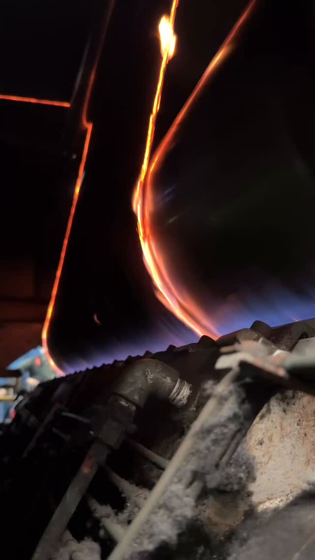 毛羽を焼きとる毛焼き加工 kotosen_co #コトセン #コトセン株式会社 #児島企業 #デニム #ジーンズ #デニム生地 #デニム生地加工 #岡山生地 #生地加工 #現場 #工場見学 #毛焼き職人 #職人技 #加工職人 #機械 #児島デニム #廃棄 #デニムユニフォーム #ユニフォーム #sdgs#岡山 #倉敷 #児島 #洗い試験 #デニムの聖地 毛羽を焼きとる毛焼き加工 kotosen_co #コトセン #コトセン株式会社 #児島企業 #デニム #ジーンズ #デニム生地 #デニム生地加工 #岡山生地 #生地加工 #現場 #工場見学 #毛焼き職人 #職人技 #加工職人 #機械 #児島デニム #廃棄 #デニムユニフォーム #ユニフォーム #sdgs#岡山 #倉敷 #児島 #洗い試験 #デニムの聖地