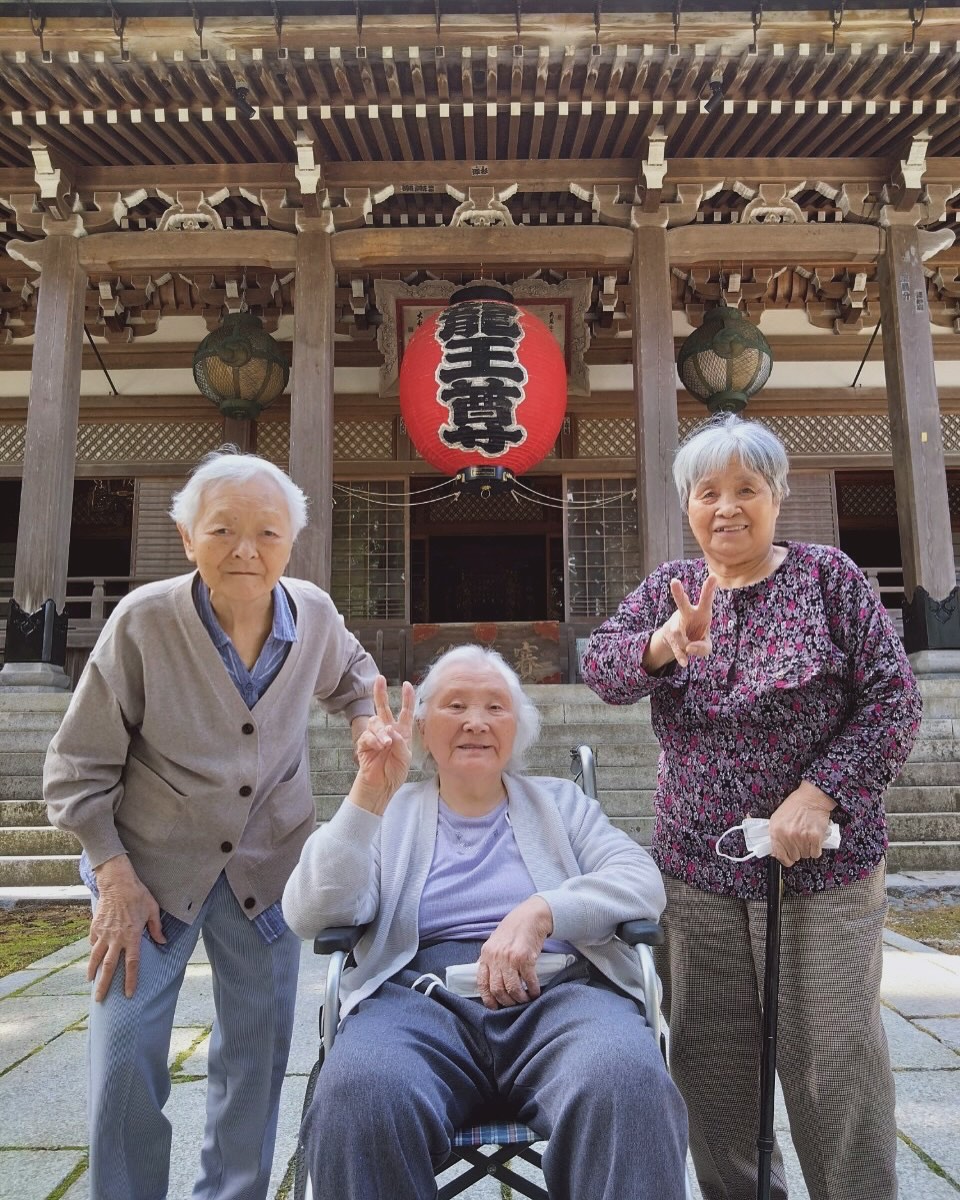 6月の外出レクリエーションは善法寺にお出掛けしました☀️
久しぶりに来たという利用者様も多く喜んで頂くことが出来ました!
天気にも恵まれ最高のお出掛け日和でした😚
#デイサービス #通所介護 #老人介護 #レクリエーション #山形県 #鶴岡市 #善法寺