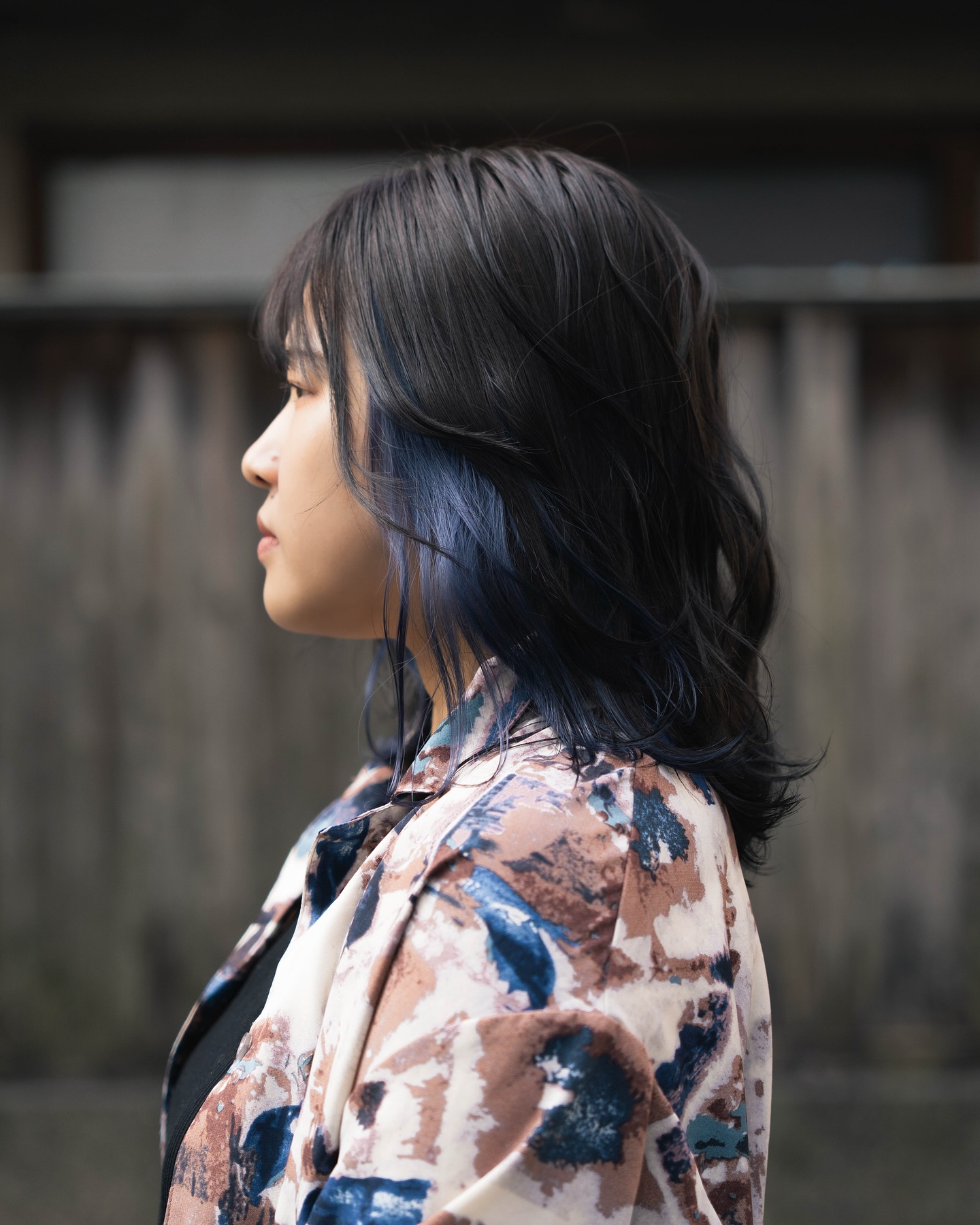 📸「イヤリングカラーで写真が盛れる時代」
「熊本、上通りの美容室JIU!20時以降にブリーチOK👌」💇♀️
#熊本
#上之裏
#上通り
#インナーカラー
#ネイビーカラー 
#aujua