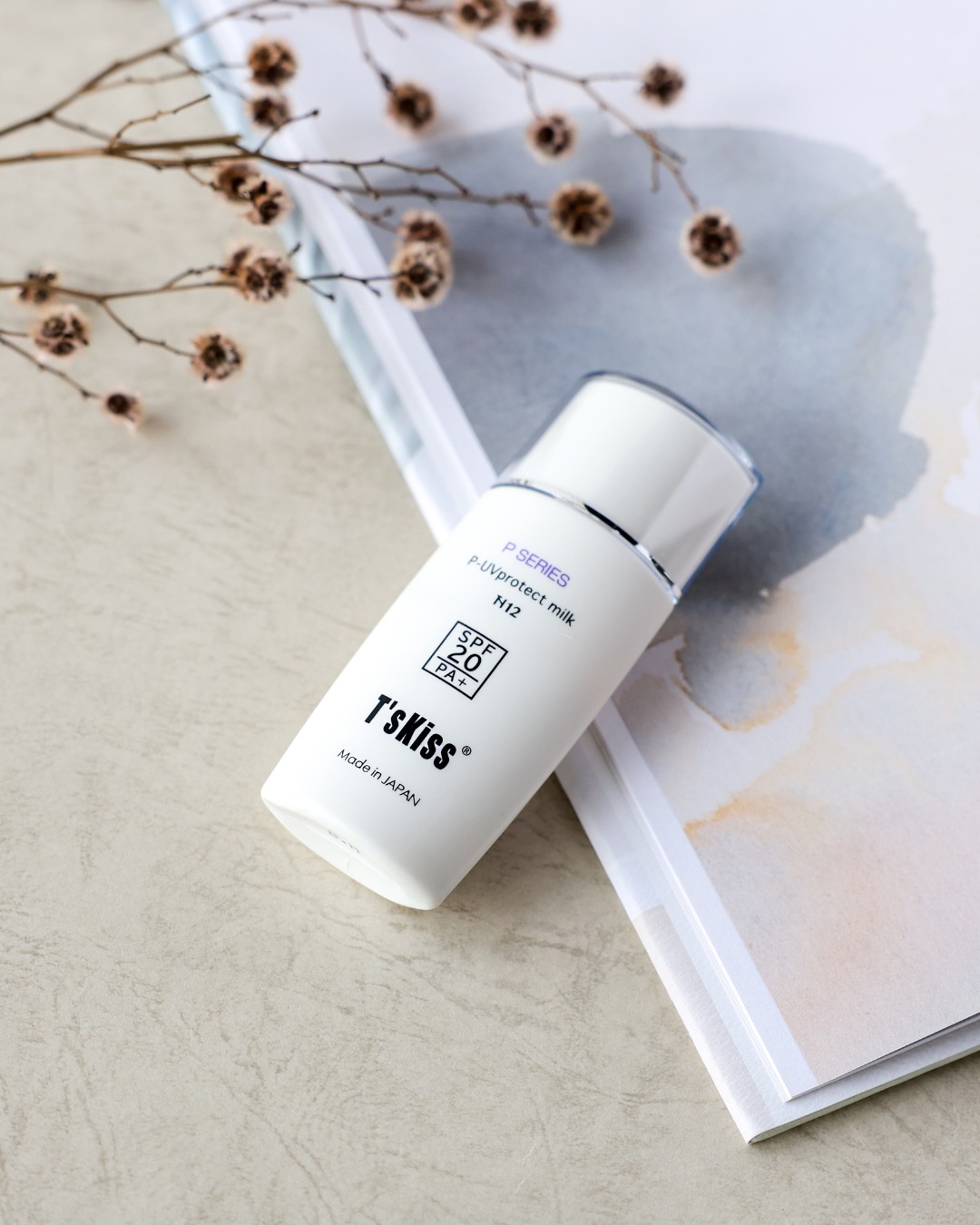 \日焼け止めで肌を守ろう!/紫外線量がグンと増えるのは3月か・・・