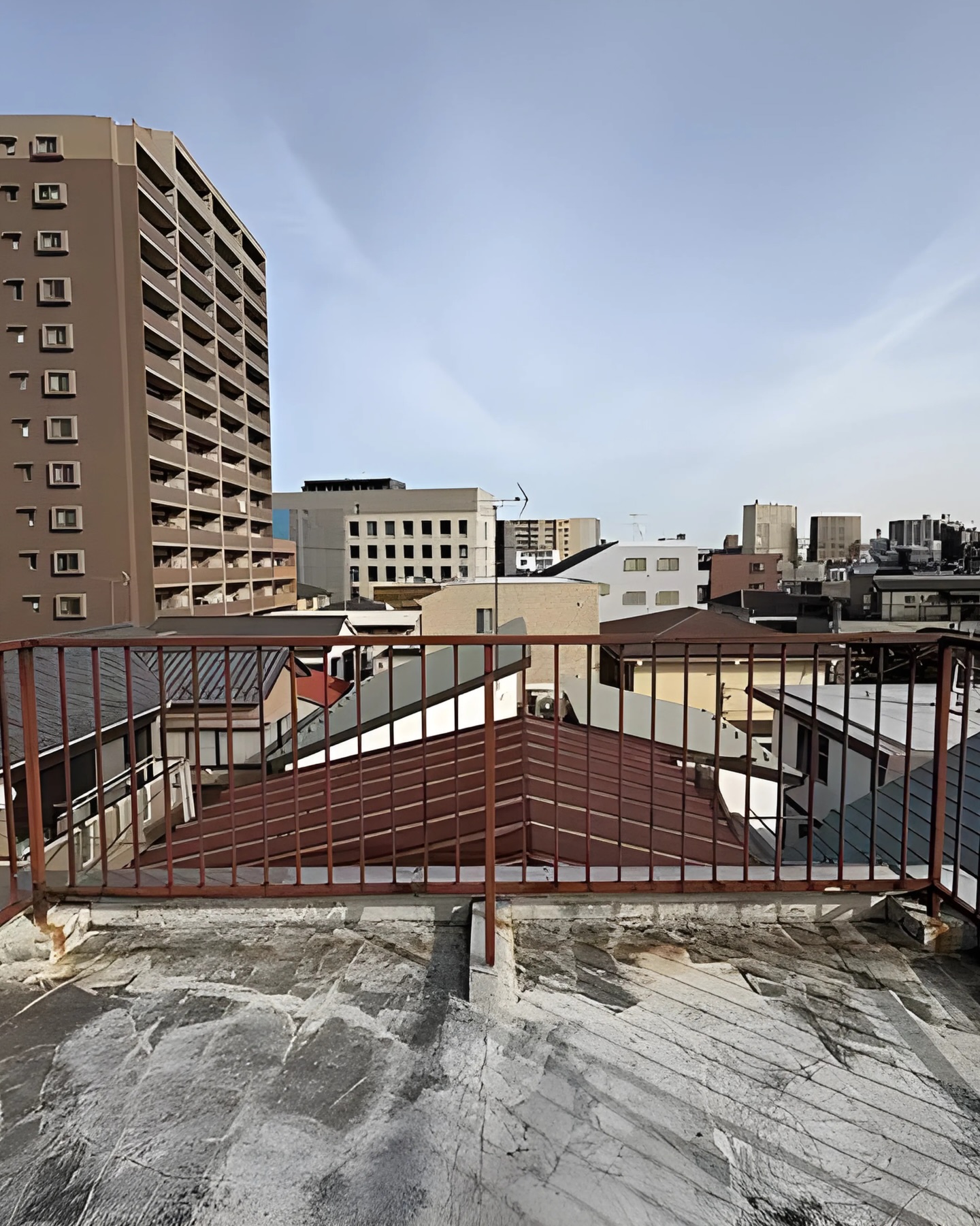 **House for Sale – Omori Nishi, Tokyo**
Airbnb allowed 365 days a year (special Minpaku zone)
**Price**
JPY 21,800,000 (Approx. USD 138,000)
**Property Overview**
**Location**
Omori Nishi 2-Chome, Ota City, Tokyo
**Access**
Heiwajima Station (Keikyu Main Line) – 7 min walk
Omorimachi Station (Keikyu Main Line) – 9 min walk
Omori Station (JR Keihin-Tohoku Line) – 19 min walk
**Property Details**
Property Type: Detached House
Layout: 3DK
Land Area: 34.11 m²
Building Area: 40.32 m²
Structure: Wooden, 3-story
Year Built: May 1961
**Key Features**
• Airbnb allowed 365 days a year (special Minpaku zone)
• Direct access to Shinagawa Station in just 6 minutes
• Walking distance to multiple train lines
• Rebuildable property
• Bright rooftop balcony
• Excellent access to central Tokyo
**Condition**
Vacant
Immediate viewing available
**Important Notes**
• Setback required (approx. 6.9 m²)
• Unregistered portion on the 3rd floor
• Boundary not clearly defined
• Sold as-is
**Investment Potential**
This property is ideal for:
• Airbnb (subject to local regulations)
• Long-term rental
• Monthly rental
**Tokyo house for sale – $138,000**
A rare opportunity to own a detached home in Tokyo within walking distance to the station.
Great potential for renovation and rental investment.
We provide full support for purchase, renovation, licensing, and property management in Japan.
Feel free to contact us for more details.
#tokyorealestate #minpaku #tokyoairbnb #airbnbinvestment #otacity