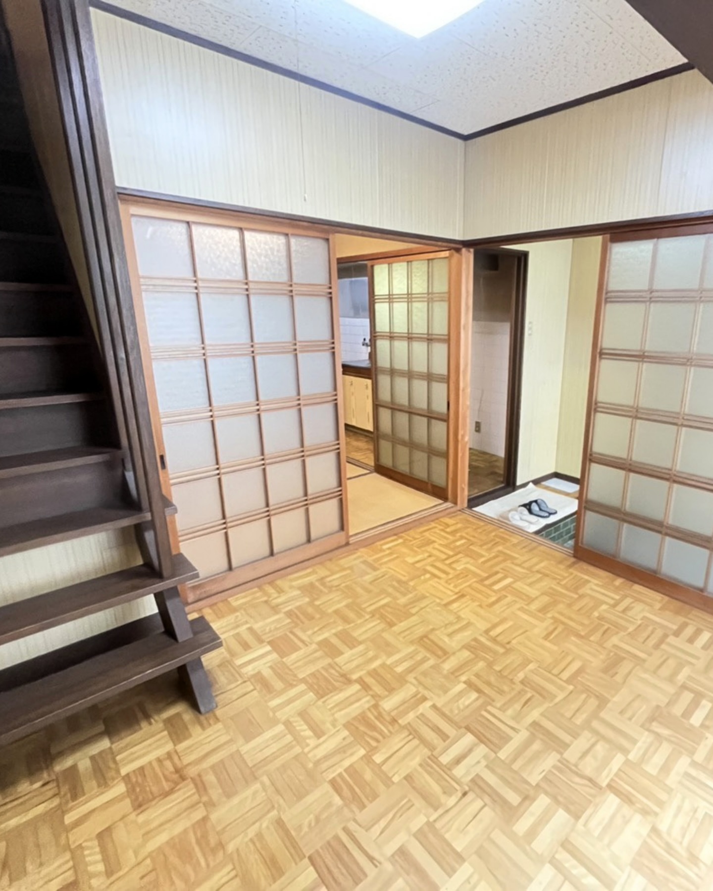 House for Sale – Shimogyo, Kyoto
*Price*
JPY 7,800,000 (Approx. USD 50,000)
*Property Overview*
*Location*
64 Umekoji Honmachi, Shimogyo Ward, Kyoto
*Access*
Nishioji Station (JR Tokaido Line) – 9min walk
*Property Details*
Property Type: Detached House
Land Area: 35.53 m²
Building Area: 57.17 m²
Structure: Wooden, 2-story
Year Built: Unknown
*Key Features*
• Located in an area benefiting from Kyoto’s strong Airbnb demand
• Affordable entry price in Kyoto
• Great potential for renovation
• Located in a quiet residential area
• Potential for Airbnb or guesthouse use (subject to permits and regulations)
*Land & Zoning*
Land Ownership: Freehold
City Planning: Urbanized Area
Zoning: Quasi-Industrial Zone
Building Coverage Ratio (BCR): 60%
Floor Area Ratio (FAR): 200%
*Road Access*
Front Road: Private road, approx. 2.8 m wide (west-facing)
Frontage: Approx. 4.4 m
*Additional Details*
Private Road Burden: Approx. 21 m²
Setback: Approx. 2.70 m²
Land Type: Residential Land
*Condition*
Vacant
Immediate handover available
*Utilities*
Electricity / Water / Sewer / City Gas
*Other Notes*
• No parking space
• Includes an auxiliary structure (toilet, approx. 0.82 m², year built unknown)