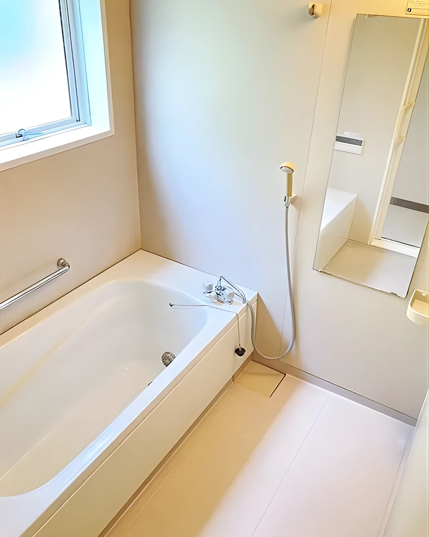 Tokyo Terraced House | Affordable City Investment
Perfect as a private residence or rental investment,
this compact terrace house is located in a quiet residential area in Tokyo.
🏠House for Sale - Minamikasai, Tokyo
💰Price
JPY 16,800,000 (Approx. USD 106,000)
Property Overview
📍Location
Minamikasai 6-chome, Edogawa-ku, Tokyo
🚉Access
Kasai-Rinkai Koen Station (JR Keiyo Line)
approx. 10 min by bus + 23 min walk
Kasai Station (Tokyo Metro Tozai Line)
approx. 23 min by bus + 25 min walk
✅Property Details
Property Type: Terraced House
Layout: 3LDK
Land Area: 46.65 m
Building Area: 69.96 m
Structure: Wooden, 2-story
Year Built: July 1984
🔑Key Features
・Affordable entry price within Tokyo
・Functional 3LDK layout
・Located in a quiet residential neighborhood
・Close to a major theme park resort area
・Strong potential for long-term rental or short-stay demand
🗺️Land & Zoning
Land Ownership: Freehold
Zoning: Category I Residential Zone
City Planning: Urbanized Area
Building Coverage Ratio (BCR): 60%
Floor Area Ratio (FAR): 300%
🚗Road Access
Front Road: South, approx. 2 m private road
Frontage: approx. 6 m
Private Road Burden: 8.94 m
💡Other Notes
No parking
Located in a quasi fire prevention area