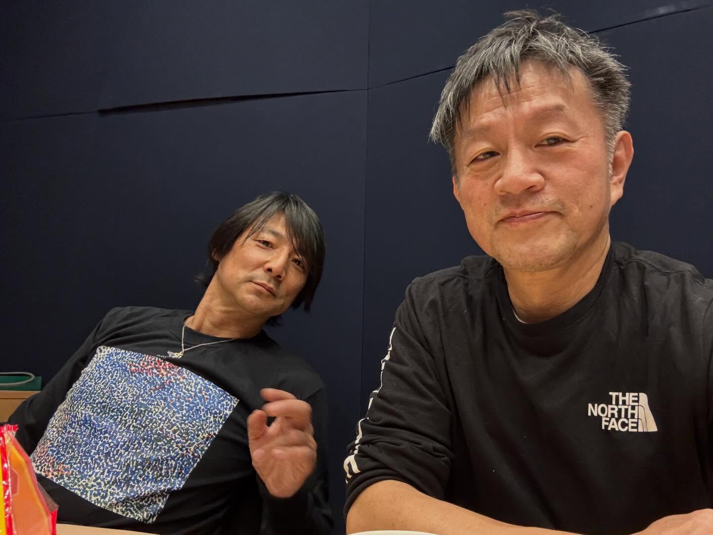 小島嵩弘くんのニューアルバム完成間近!!
自分のKH120を持ち込ませてもらってのマスタリング。