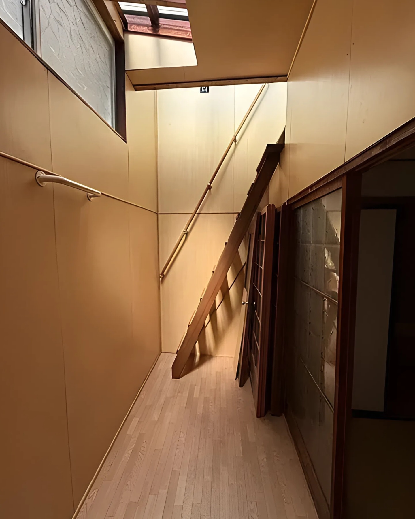 Kyoto Detached House | Affordable Investment Opportunity 🇯🇵
Located in a quiet residential area with excellent access to central Kyoto, this compact property offers great potential for renovation.
🏡House for Sale – Shimogyo, Kyoto
💰Price
JPY 7,800,000 (Approx. USD 52,000)
Property Overview
📍Location
Nakadoji Maedacho, Shimogyo-ku, Kyoto
🚊Access
Tanbaguchi Station (JR Sanin Main Line) – 5 min walk
Umekoji-Kyotonishi Station (JR Sanin Main Line) – 15 min walk
Shijo-Omiya Station (Keifuku Arashiyama Line) – 16 min walk
Omiya Station (Hankyu Kyoto Line) – 16 min walk
Gojo Station (Karasuma Subway Line) – 17 min walk
☑ Property Details
Property Type: Detached House
Layout: 2DK
Land Area: 55.99 m²
Building Area: 22.87 m²
Structure: Wooden, Single-story
Year Built: January 1960
🔑 Key Features
• Prime Kyoto location within walking distance to multiple stations
• Quiet residential neighborhood
• Affordable entry price for Kyoto investment
• Renovation potential
🗺 Land & Zoning
Land Ownership: Freehold
Zoning: First-Class Residential Zone
City Planning: Urbanized Area
Building Coverage Ratio (BCR): 60%
Floor Area Ratio (FAR): 200%
🚙 Road Access
East side: approx. 2.0 m road
💡 Other Notes
• No parking
• Flat land
• Rebuilding is not permitted
Rare low-entry investment opportunity in Kyoto — ideal for renovation projects.
┈┈┈┈┈┈┈┈
@bessotogo
We take care of everything for you — from property management and licensing applications to financial management and interior furnishing.
While you’re not using your property, our team will handle all operations seamlessly under one roof.
┈┈┈┈┈┈┈┈
#kyotostay #japanlife #minpaku #airbnbhost #renovation