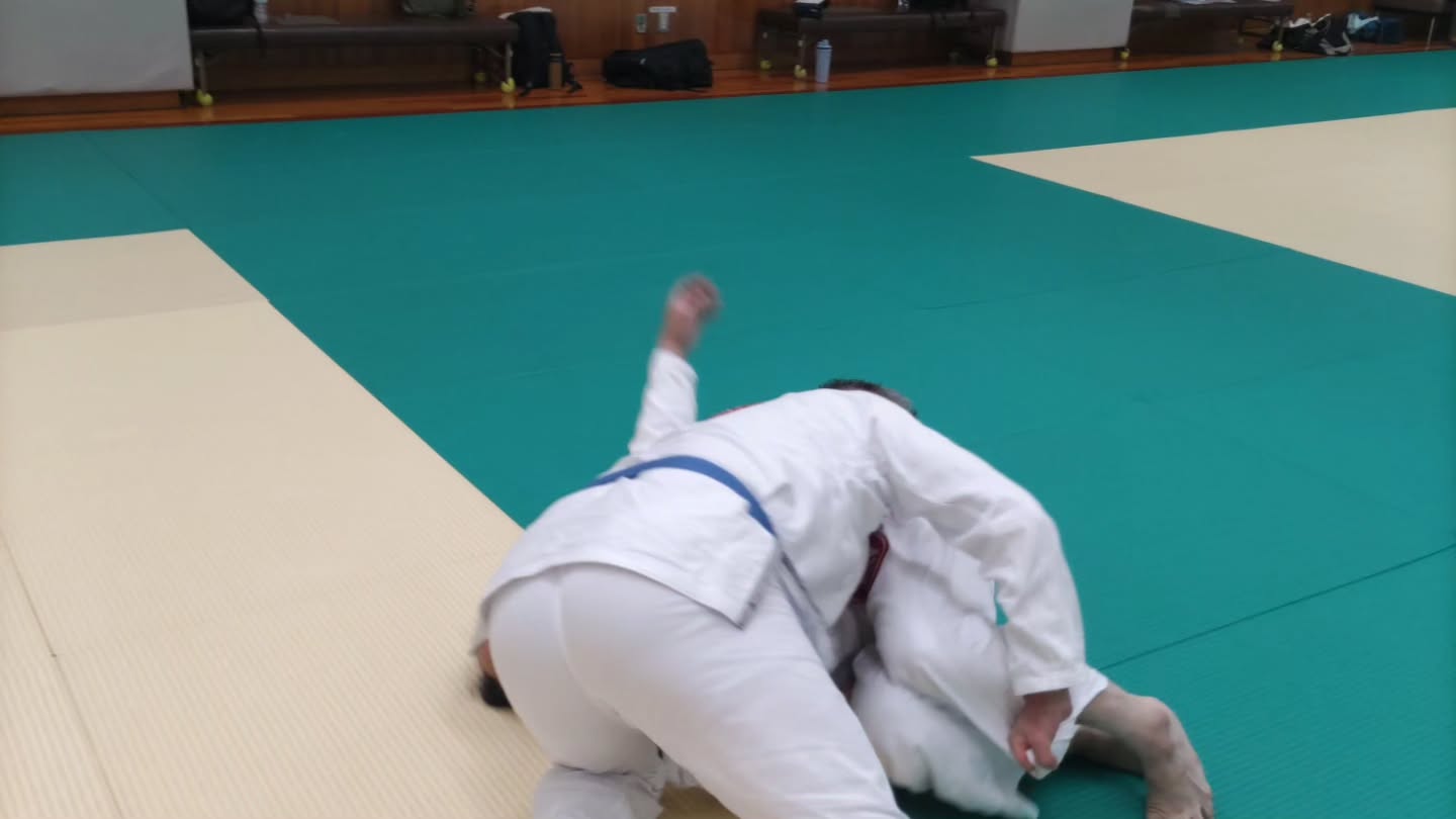 見学・無料体験のご予約はDMでも受け付けております♪
ウェブサイトのお問い合わせから送っていただいても大丈夫です。
見学か無料体験のどちらをご希望か、お名前、希望の日時をクラススケジュールご確認の上、送信してください。
グレイシーバッハ枚方大阪
📍ACCESS
573-0163
大阪府枚方市長尾元町5-8-1長尾元町NSビル3F
★JR長尾駅から徒歩8分!
★お車の方は近隣コインパーキングをご利用ください。
🌏WEBSITE
graciebarrahirakataosaka.com
#グレイシーバッハ
#グレイシーバッハ枚方大阪
#ブラジリアン柔術
#格闘技ジム
#枚方
graciebarrajapan
brazilianjiujitsu