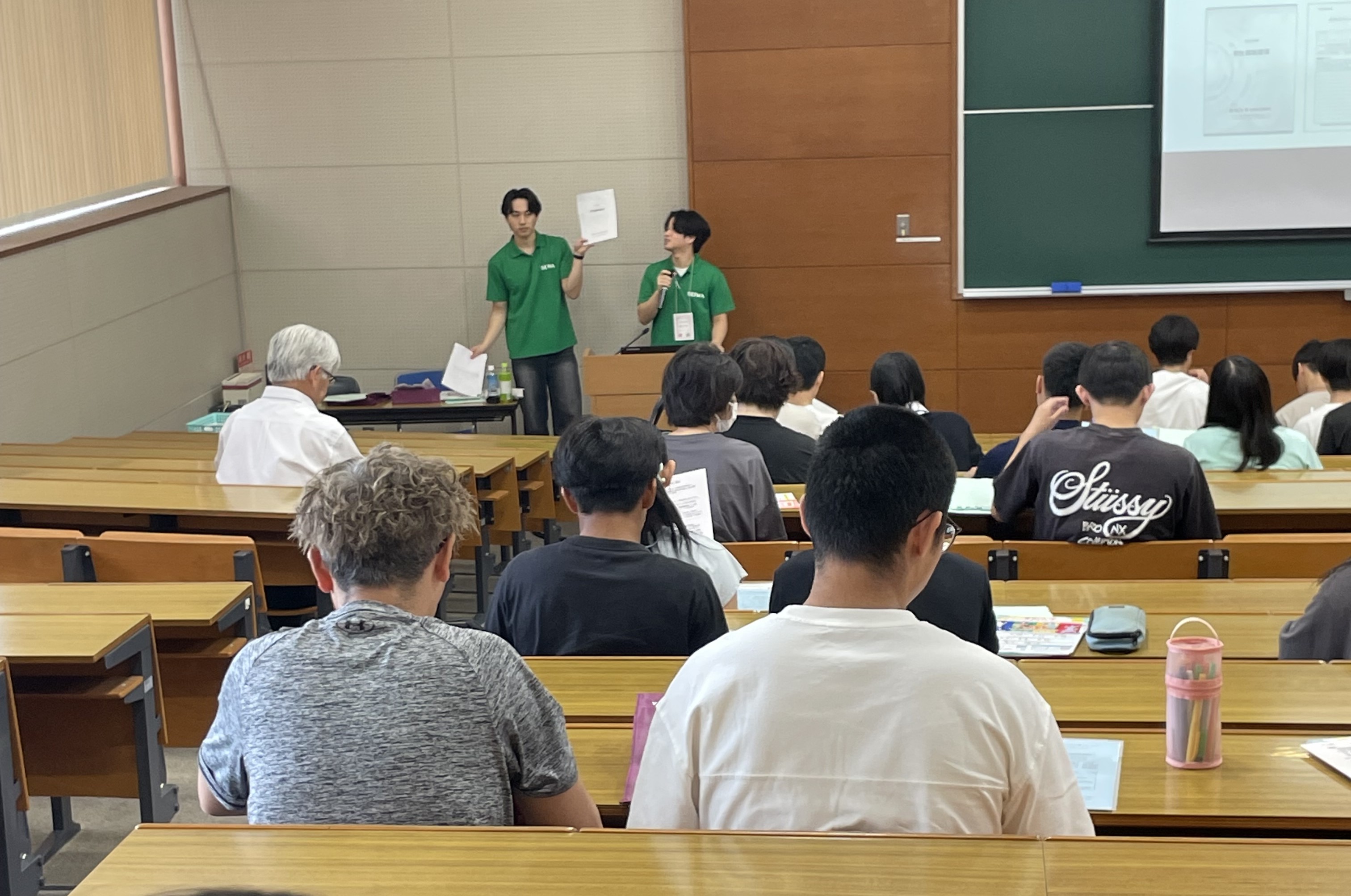 【清和大学】
☆夏のオープンキャンパス☆
入試広報センターの小原祐介です!
8月22日(土)
8月、3回目のオープンキャンパスが開催されました。
今回はカフェテリア体験【無料】もありました。非常に沢山のご参加、ありがとうございました。この季節の清和大学は、蝉しぐれによってまだまだキャンパスまるごと夏を体感できる仕様となっております。
次回のオープンキャンパスは
9月5日(土)です!
お申込みお待ちしております。
※お申込みは、プロフィール欄からのリンクをご利用ください。
#清和大学
#千葉県
#木更津市
#千葉県木更津市
#オープンキャンパス
#高校生集まれ
#キャンパスライフ
#ご来場お待ちしております
#公務員試験
#公務員
#警察官
#消防官
#自衛官